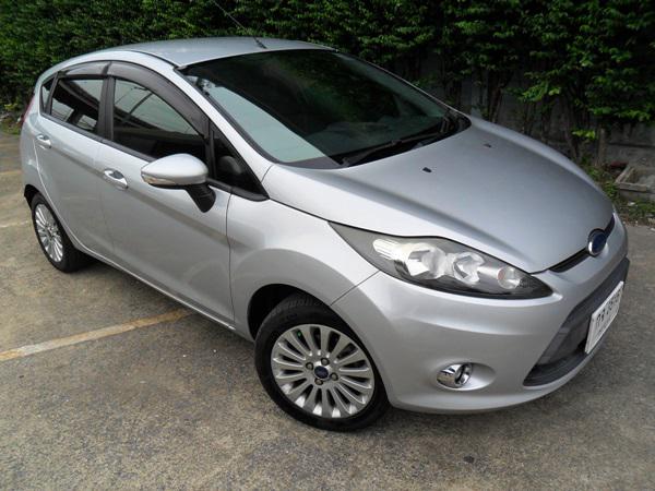 FORD fiesta 2012