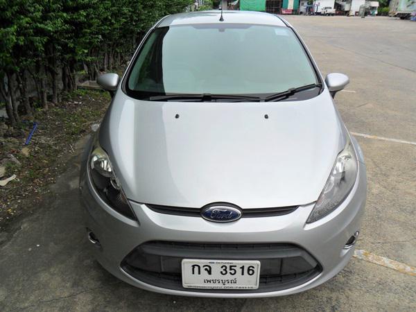 FORD fiesta 2012
