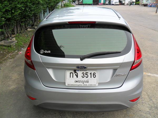 FORD fiesta 2012