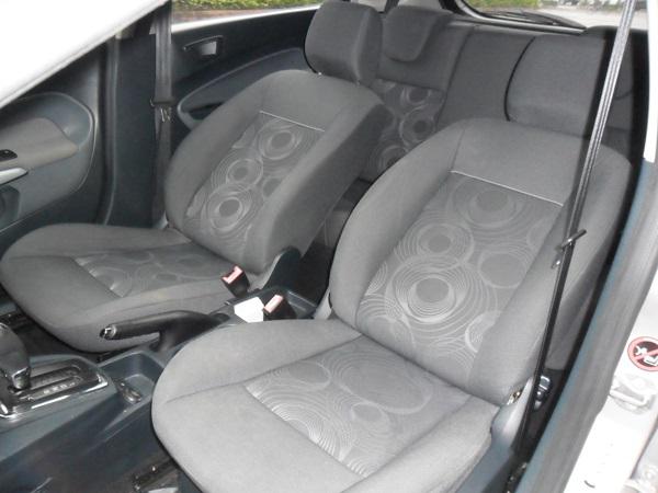 FORD fiesta 2012