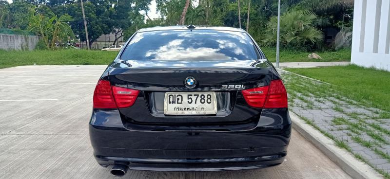 BMW 320i 2010