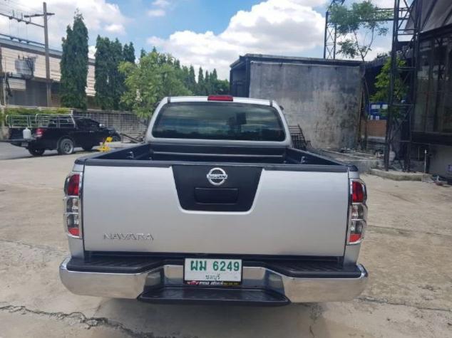 NISSAN Navara caliber 2.5LE 2013