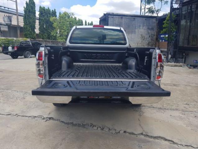 NISSAN Navara caliber 2.5LE 2013