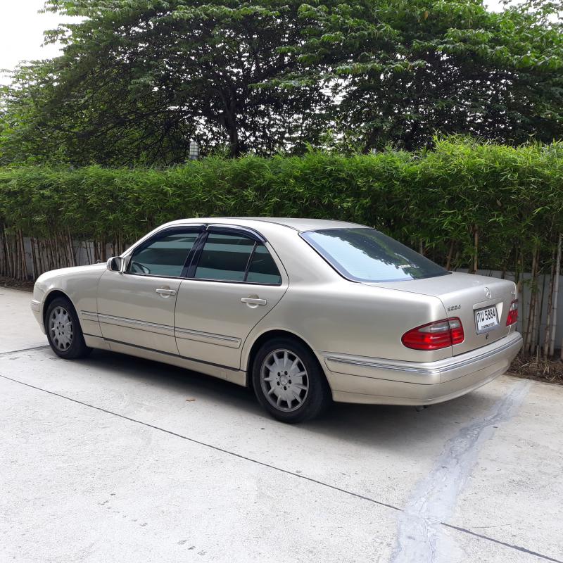 BENZ E220 CDI 2001