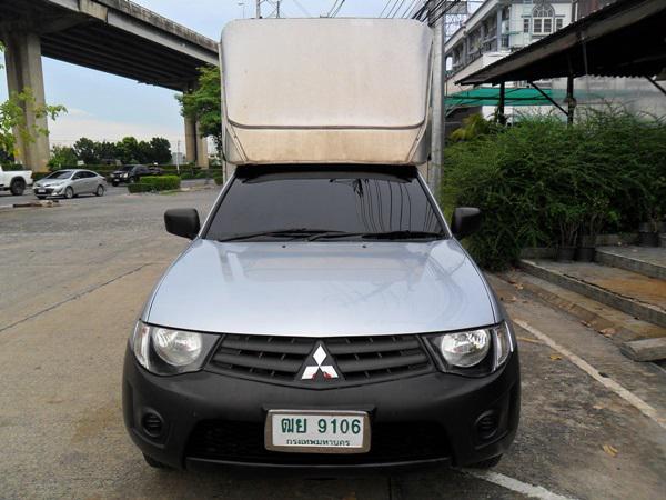 MITSUBISHI Triton 2012