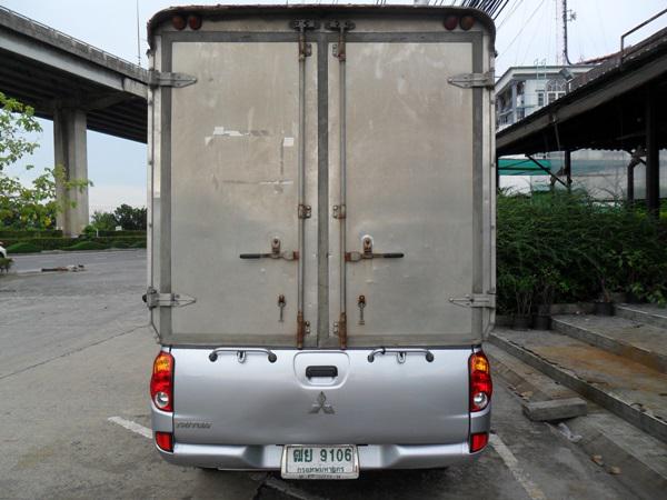 MITSUBISHI Triton 2012