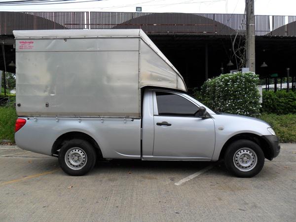 MITSUBISHI Triton 2012