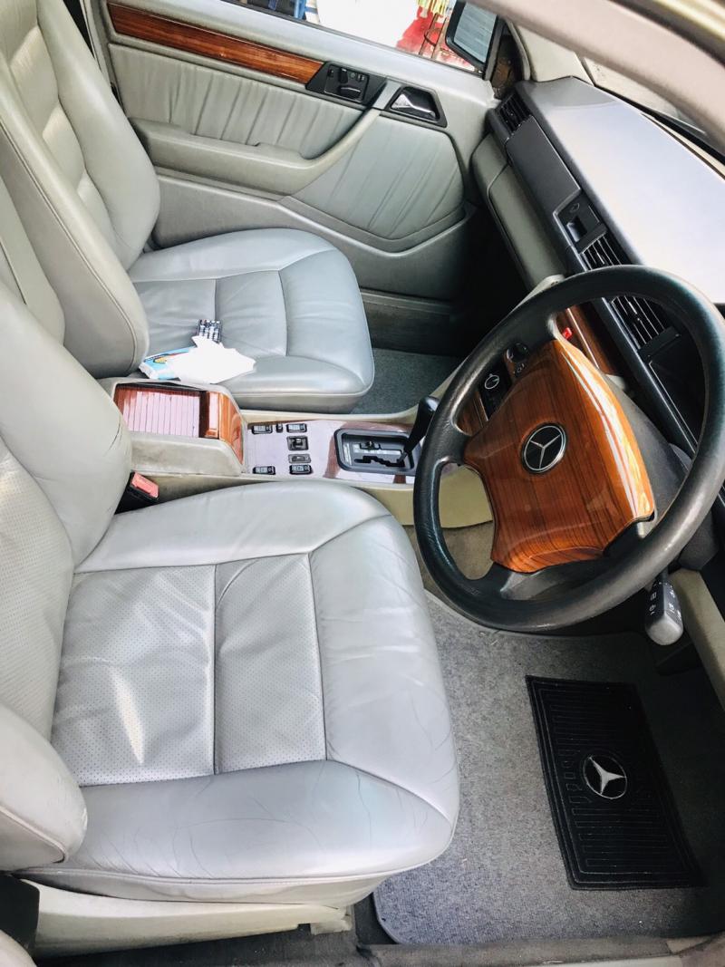 BENZ 230E W124 1993