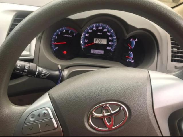 TOYOTA Fortuner 2.5G vn-tur 2014