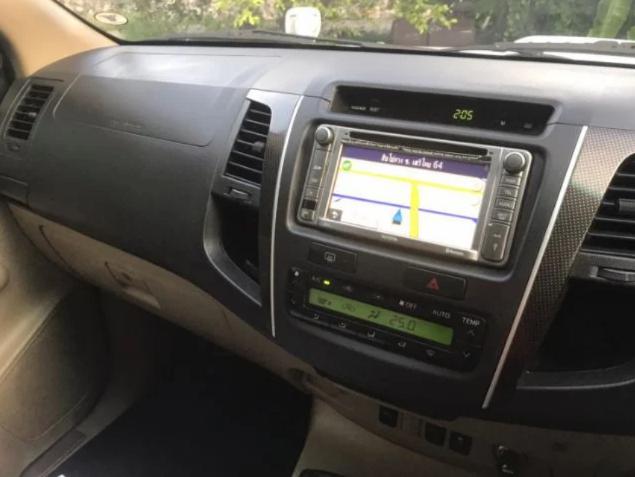 TOYOTA Fortuner 3.0v trd 4w 2011