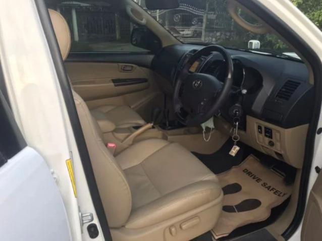 TOYOTA Fortuner 3.0v trd 4w 2011
