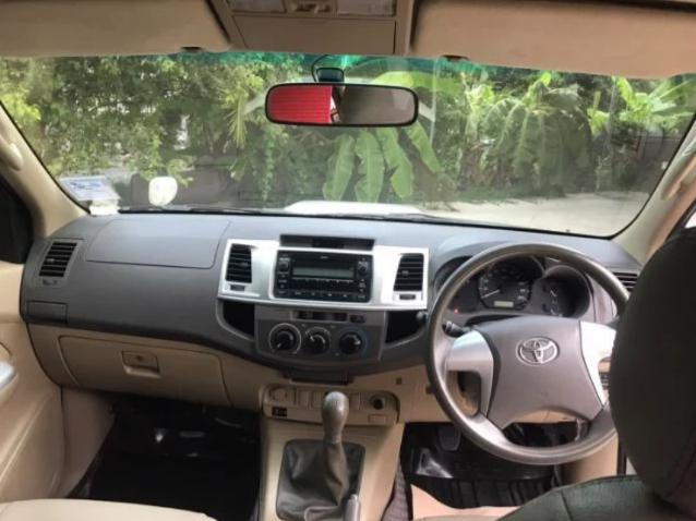 TOYOTA Hilux Vigo Champ 2.5 2011