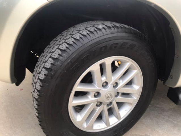 TOYOTA Hilux Vigo Champ 2.5 2011