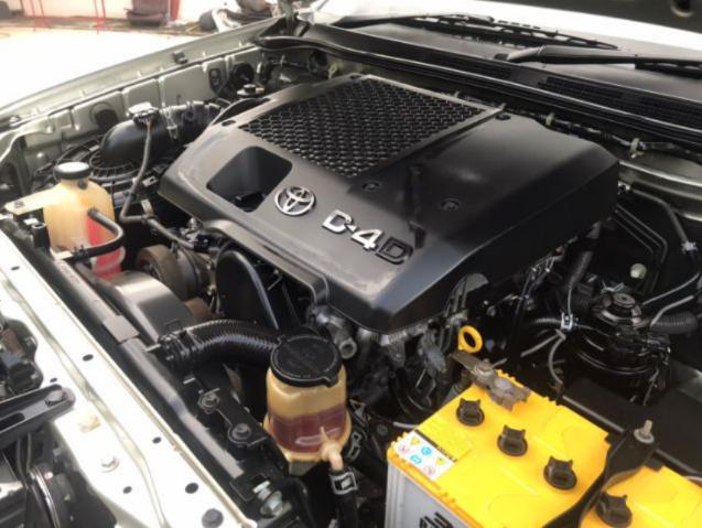 TOYOTA Hilux Vigo Champ 2.5 2011