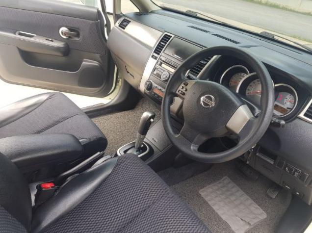 NISSAN Tiida 1.6G 2010