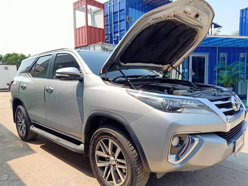 TOYOTA Fortuner 2.8 V 2016