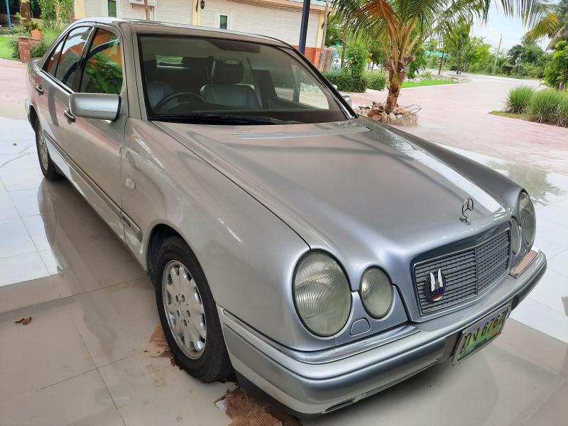 BENZ E23p 1997