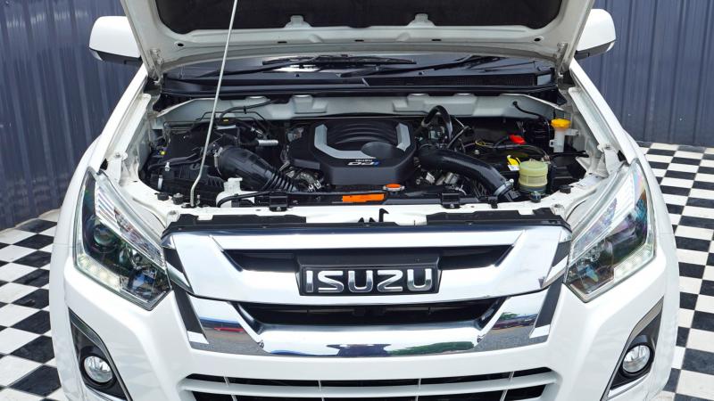 ISUZU Dmax All New Blue Po 2016