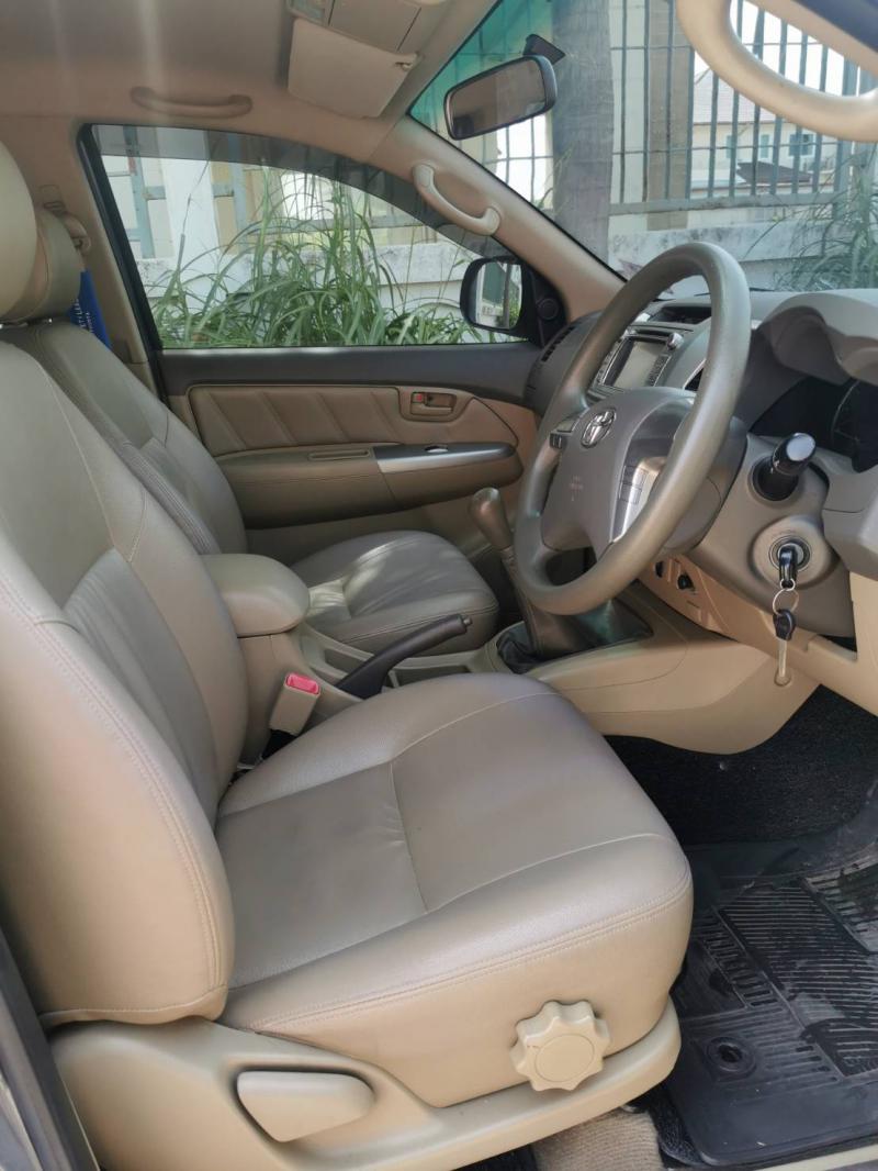 TOYOTA Hilux Vigo 3.0 G 2014