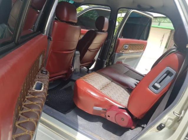 TOYOTA Hilux Sport Rider sr 2000