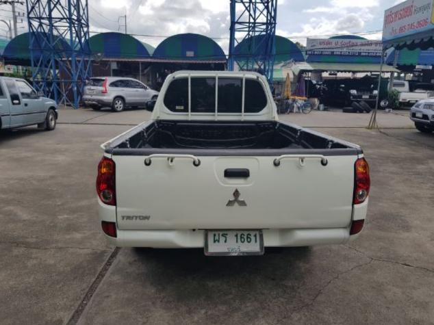 MITSUBISHI Triton 2.4 2014