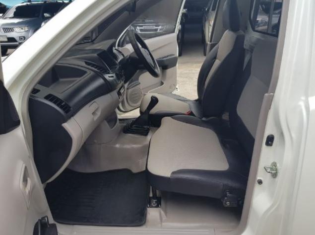 MITSUBISHI Triton 2.4 2014