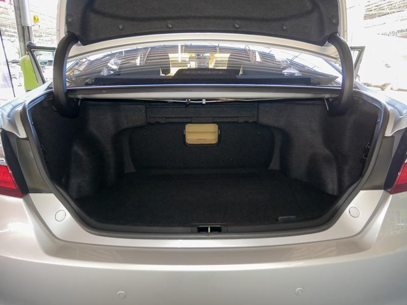 TOYOTA CAMRY 2.0G 2015