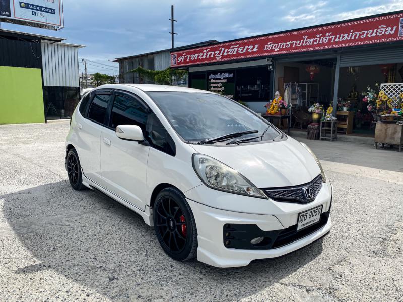 HONDA jazz 1.5 SV ตัวท็อป 2011