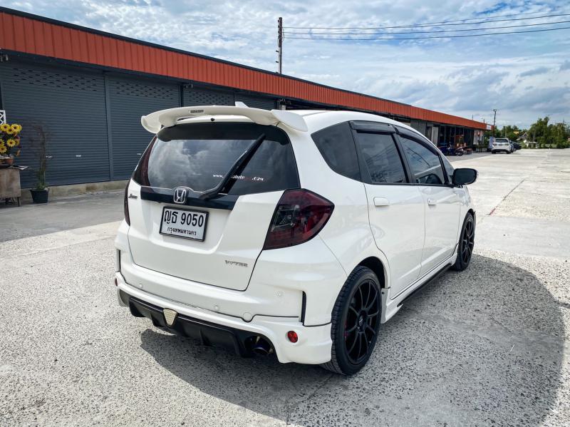 HONDA jazz 1.5 SV ตัวท็อป 2011