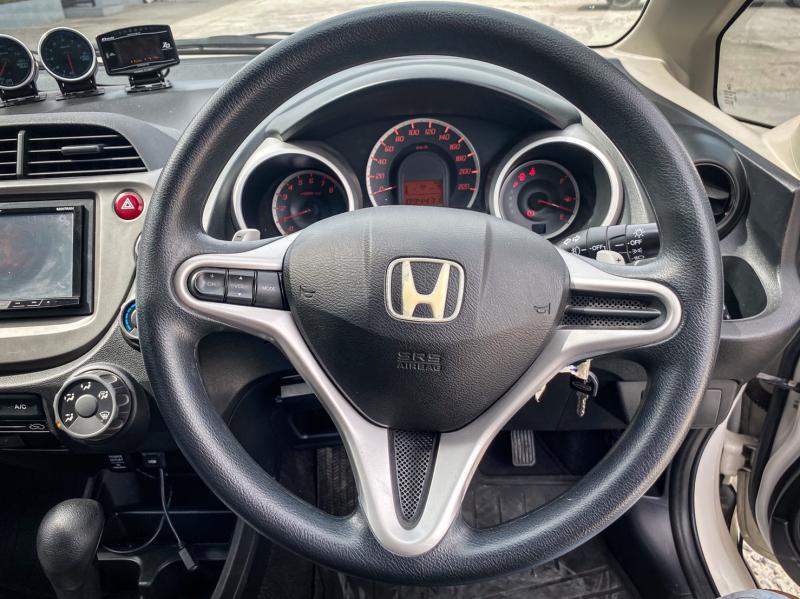 HONDA jazz 1.5 SV ตัวท็อป 2011
