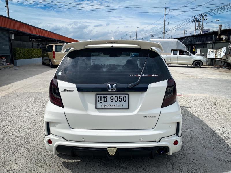 HONDA  jazz 1.5 SV ตัวท็อป 2011