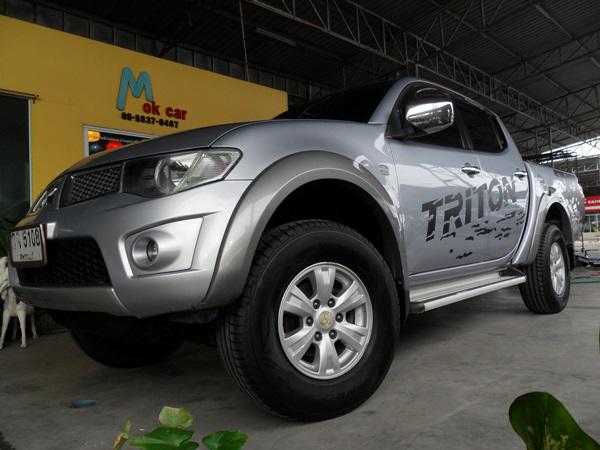 MITSUBISHI Triton 2011