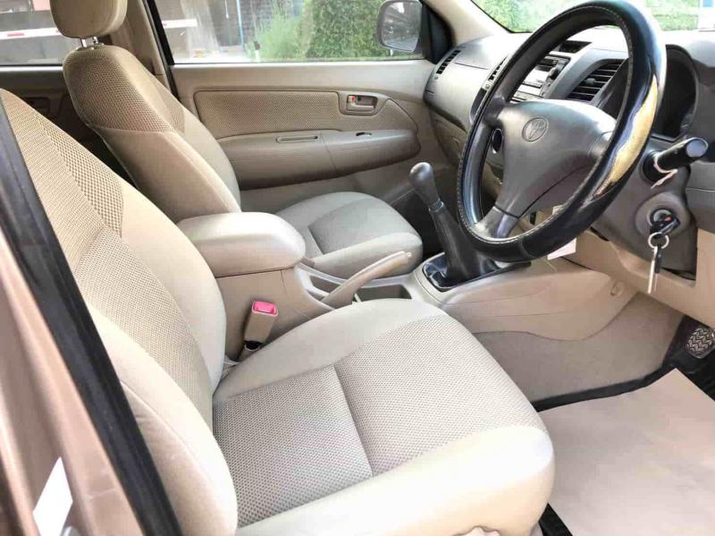 TOYOTA HILUX VIGO 2011