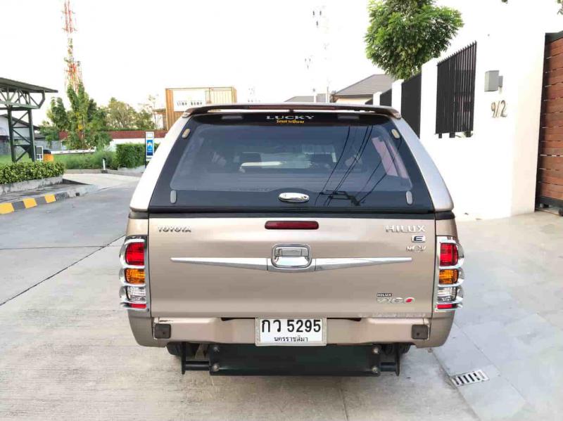 TOYOTA HILUX VIGO 2011