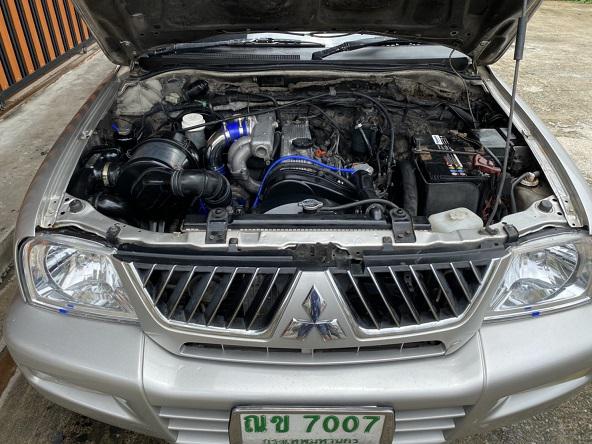 MITSUBISHI L200-Strada 2004