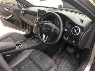 BENZ A180 2013