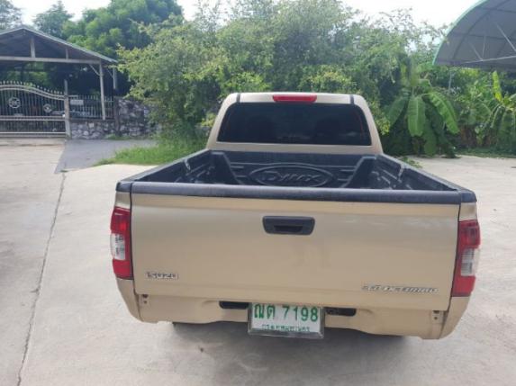 ISUZU Hi-Lander Ddi i-TEQ 2004