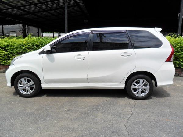 TOYOTA Avanza 2014