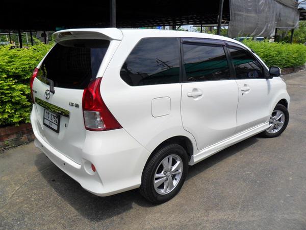 TOYOTA Avanza 2014