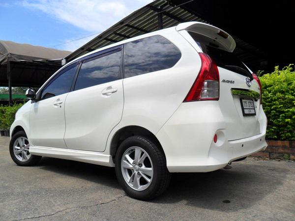 TOYOTA Avanza 2014