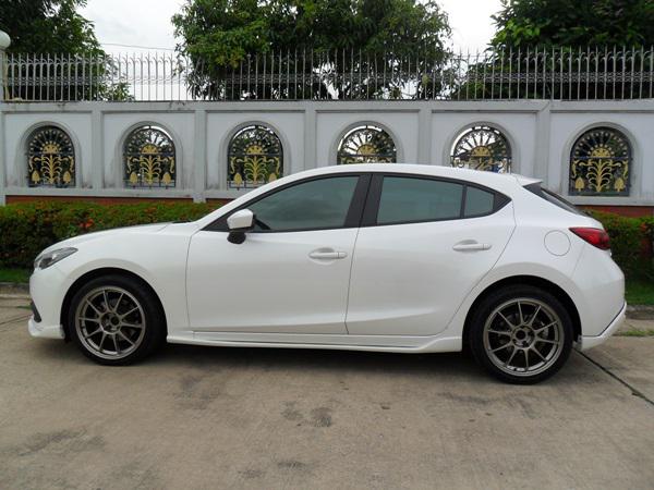 MAZDA Mazda3 2016