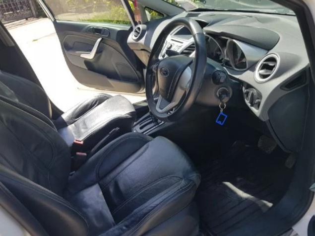 FORD fiesta 1.5s auto 2012