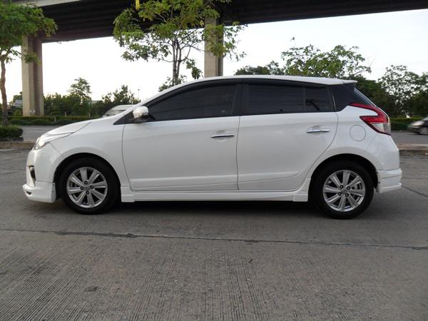 TOYOTA Yaris 2014