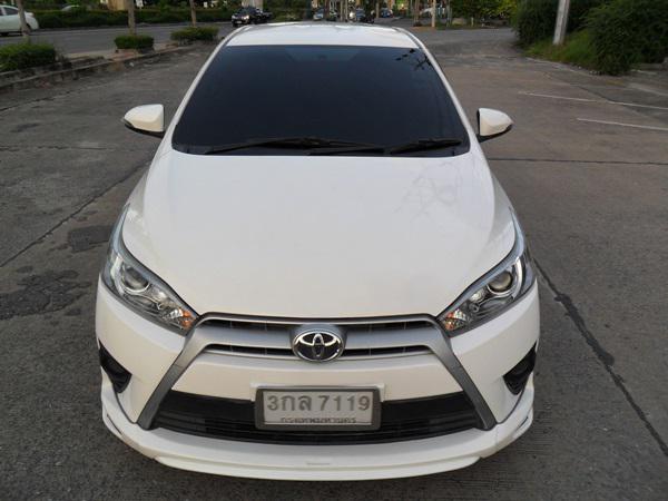 TOYOTA Yaris 2014