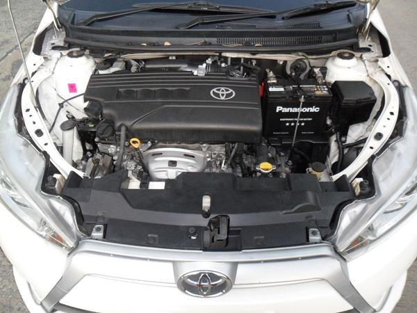 TOYOTA Yaris 2014