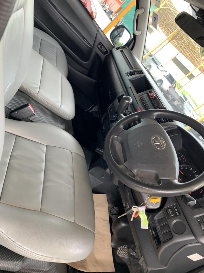 TOYOTA Commuter 3.0 Mt 2014