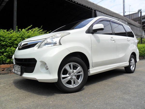 TOYOTA Avanza 2014