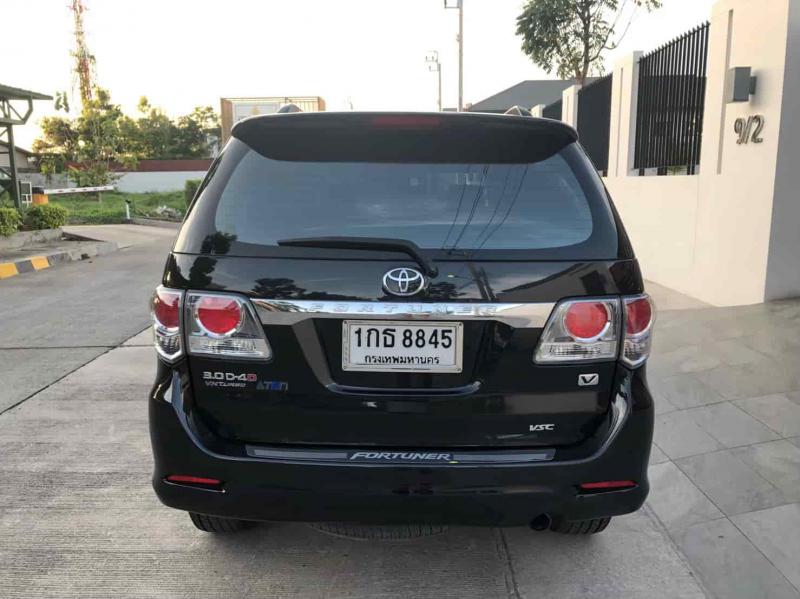 TOYOTA Fortuner 2WD 2013