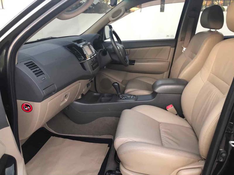 TOYOTA Fortuner 2WD 2013
