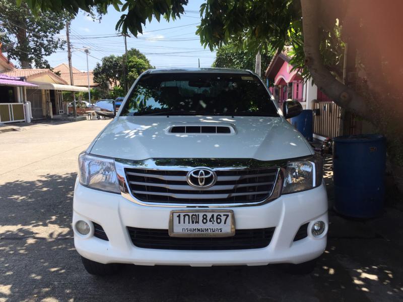 TOYOTA Hilux Vigo Champ 2.5 2012